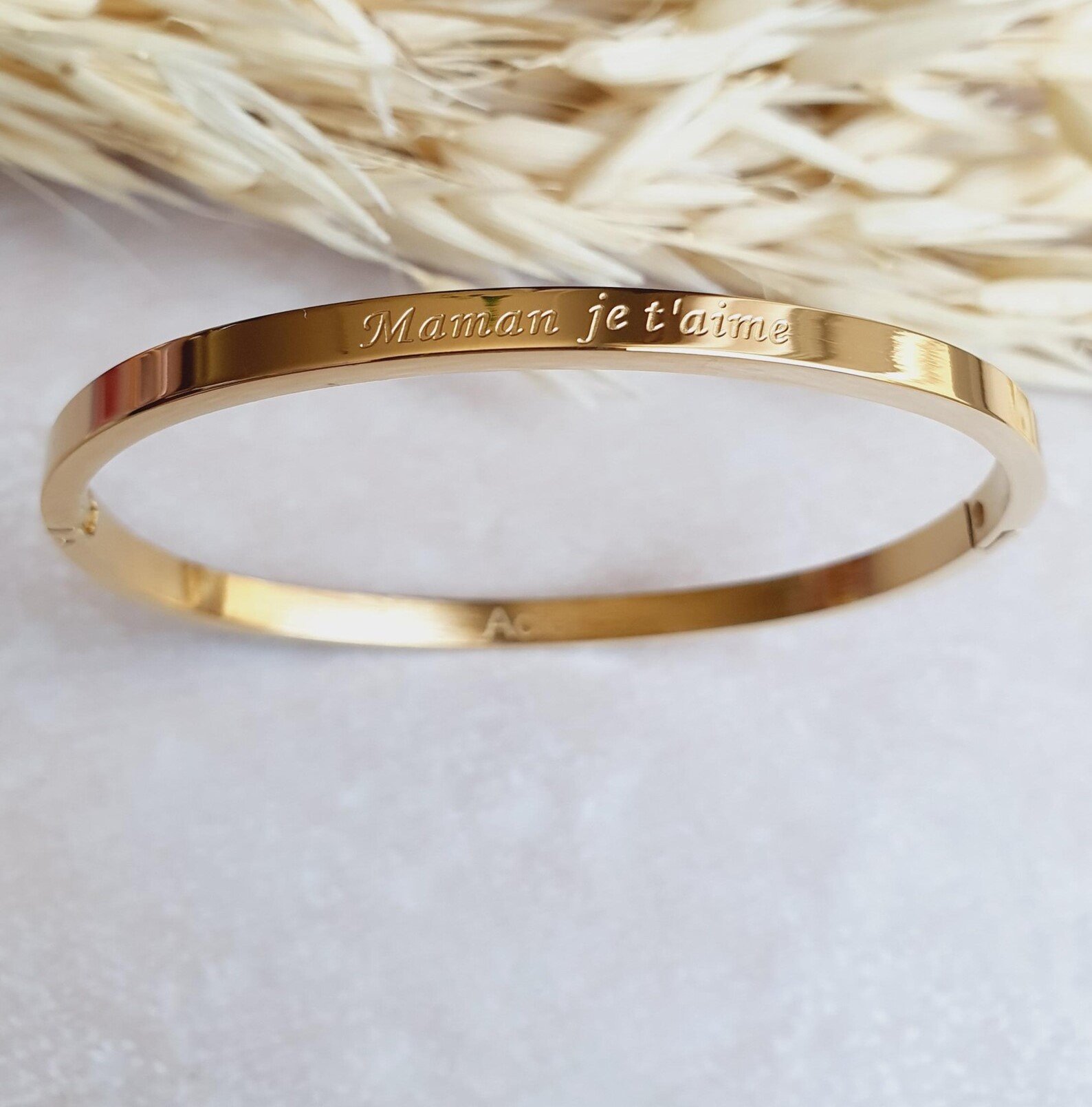 Bracelet jonc or rose gravé maman je t'aime, cadeau pour la fête des mères – Image 2