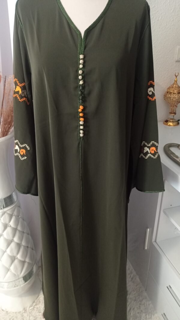 Robe Longue Brodée Style Caftan – Image 2