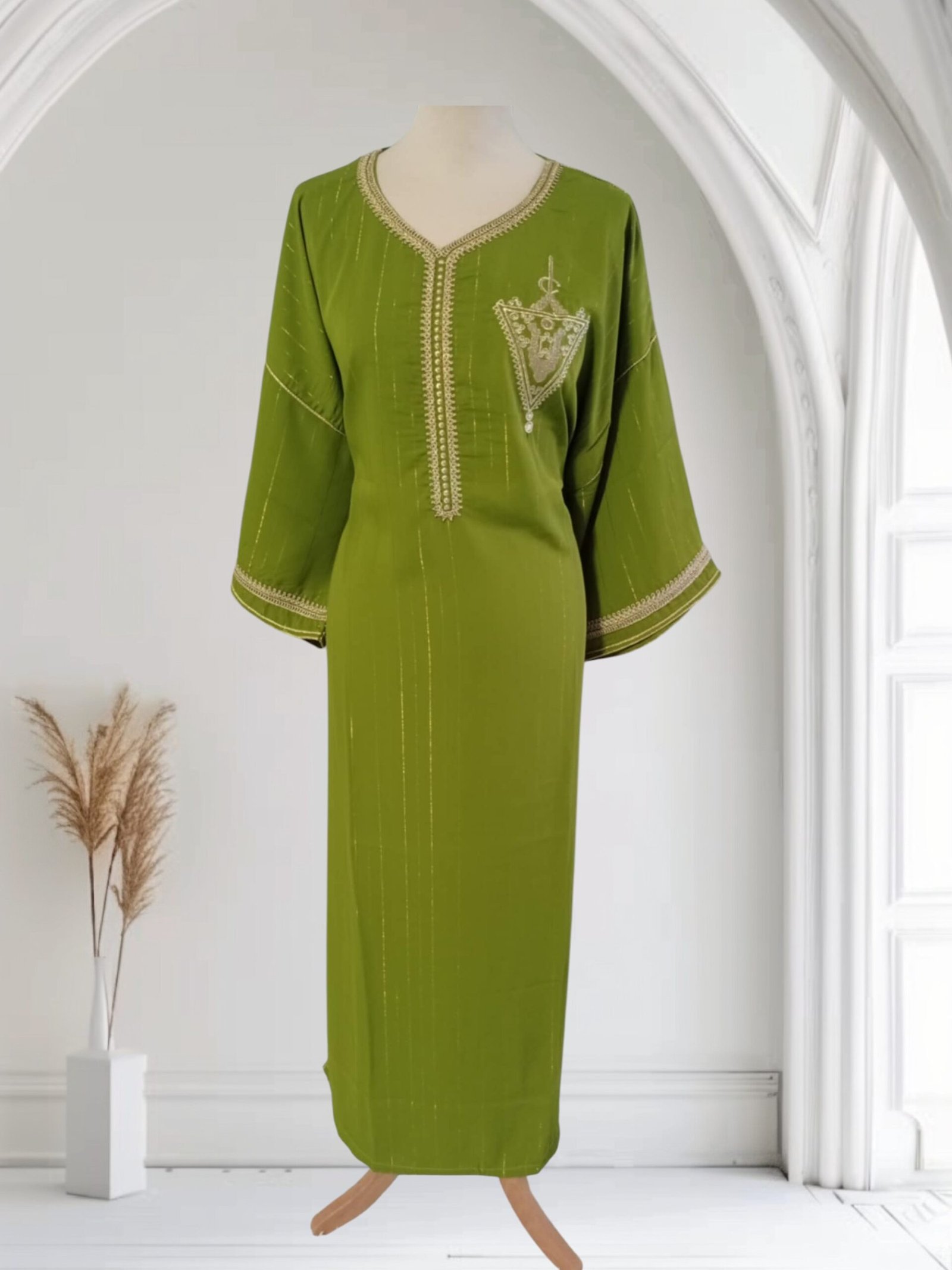 Caftan Brodé Khanjar, Gandoura marocaine en crêpe de soie – Image 3