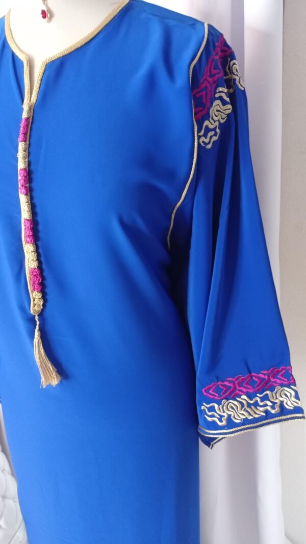 Caftan brodé en crêpe de soie, Gandoura marocaine – Image 6