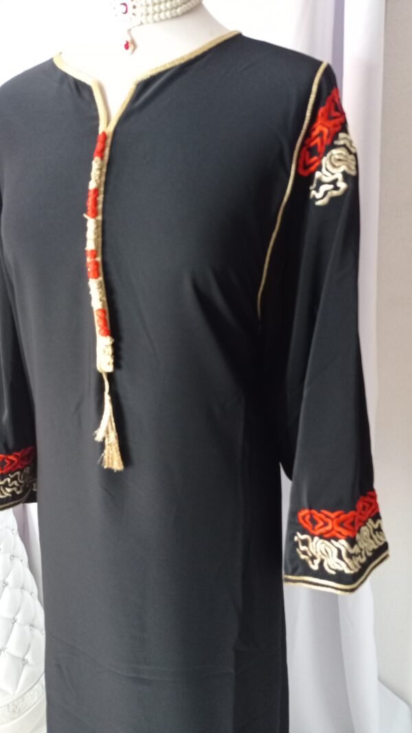 Caftan brodé en crêpe de soie, Gandoura marocaine – Image 3