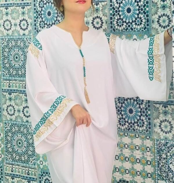 Caftan brodé en crêpe de soie, Gandoura marocaine