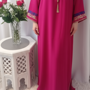 Caftan brodé en crêpe de soie, Gandoura marocaine fuchsia , Robe longue fluide