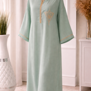Gandoura marocaine vert eau, Caftan brodé khanjar en crêpe de soie