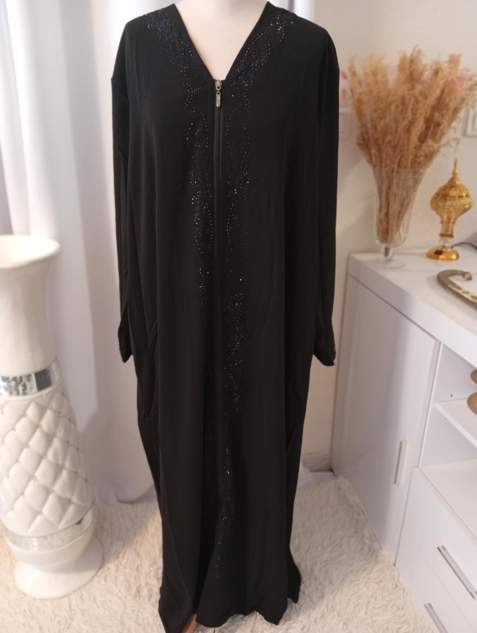 Robe longue abaya Émiratie uni avec strass et fermeture zip – Image 2