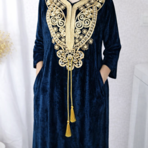 Gandoura avec poches en velours, Robe orientale avec perles et broderies dorées