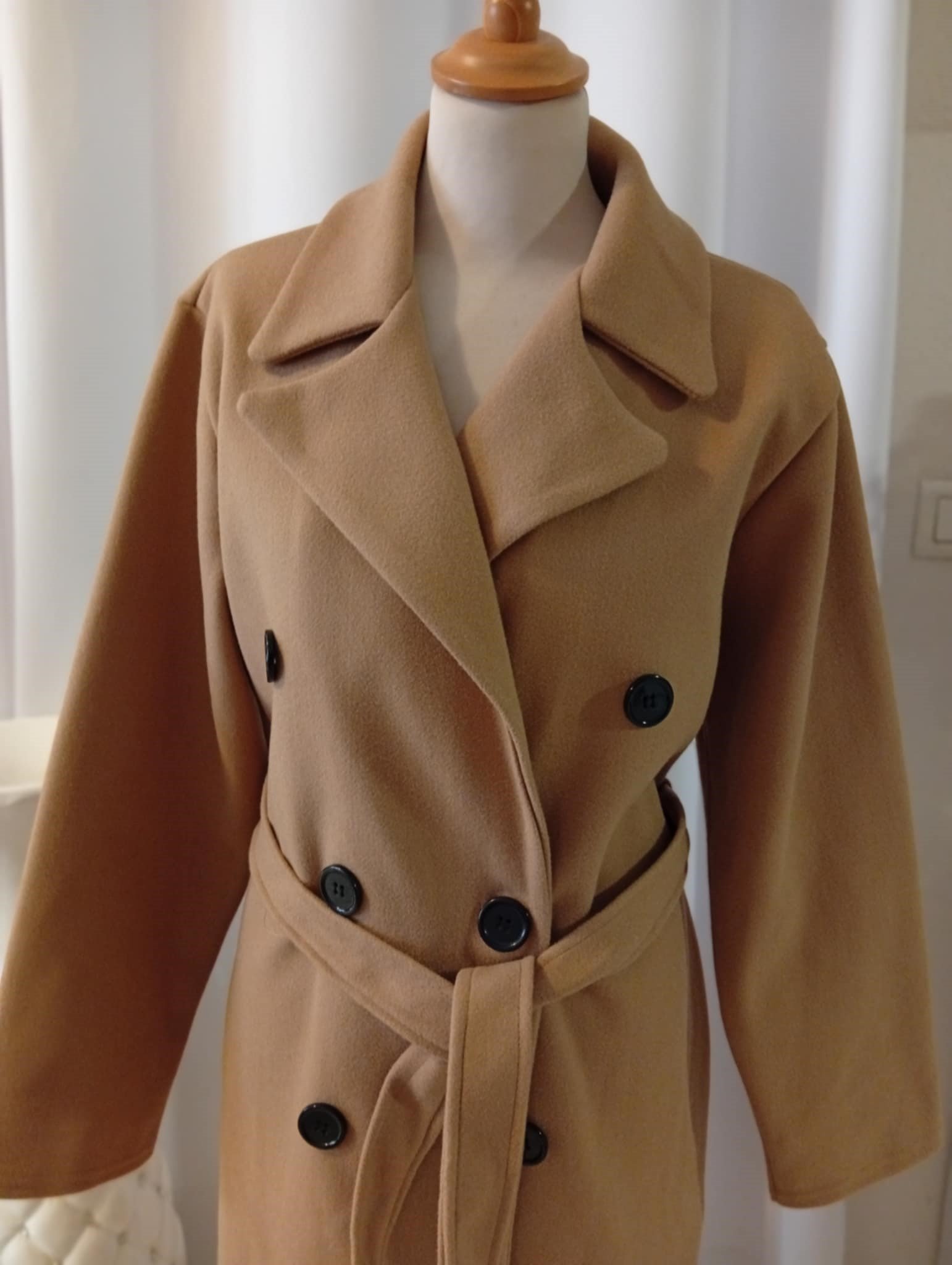 Manteau Long Ceinturé en Laine – Taille Unique (36 à 42) – Image 3