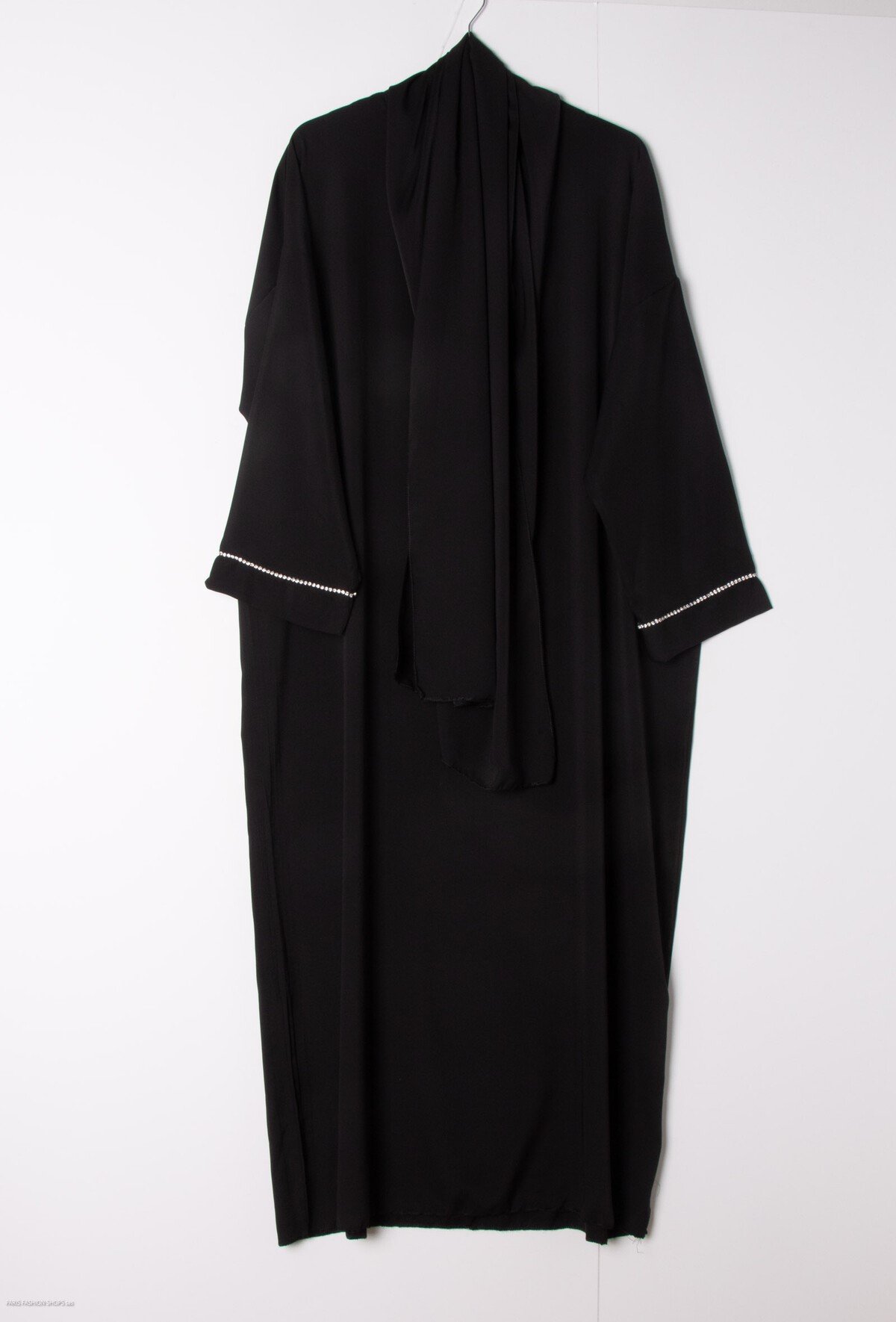Abaya noir Voile intégré Femme – Robe de Prière en Soie de Médine – Image 3
