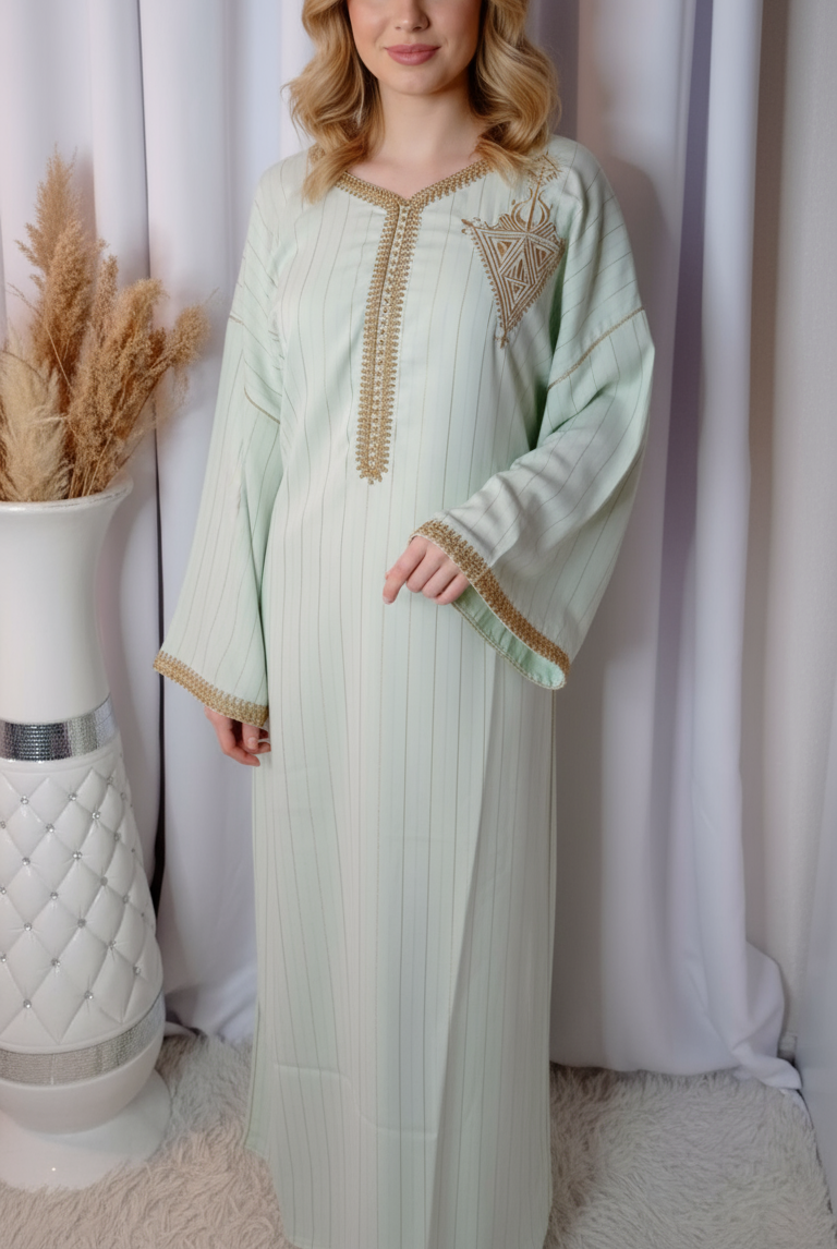 Caftan brodé en crêpe de soie, Gandoura marocaine vert eau